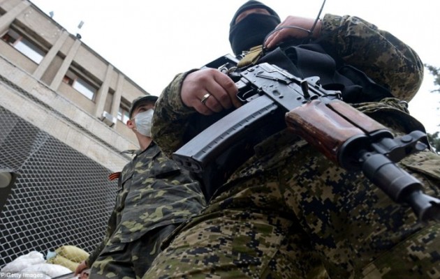 “Πούτιν, σώσε μας από τους φασίστες της Ουκρανίας!”