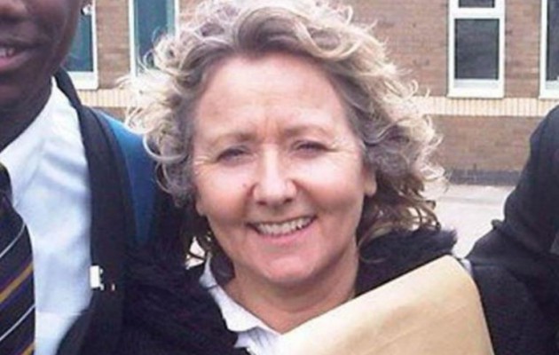 15χρονος μαθητής μαχαίρωσε μέχρι θανάτου καθηγήτριά του