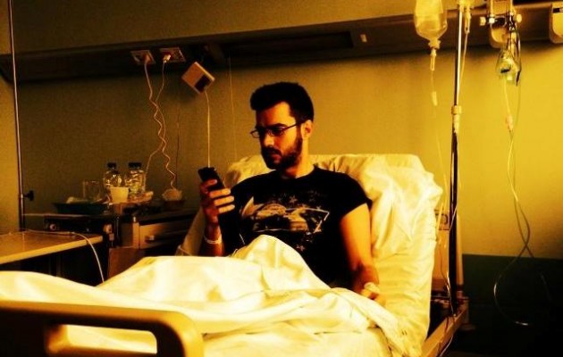 Στο νοσοκομείο ο Γ. Τσιμιτσέλης, ανεβάζει φωτογραφίες στο facebook