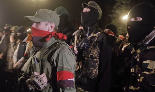 Σ. Λαβρόφ: Η κυβέρνηση του Κιέβου δεν θέλει να ελέγξει τις ναζιστικές συμμορίες