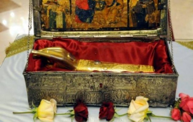 Aλβανοί οι δράστες της κλοπής της χείρας του Αγ. Πολυκάρπου