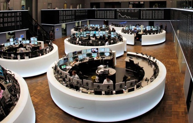 Dow Jones: Αύριο στις αγορές η Ελλάδα με πενταετές ομόλογο