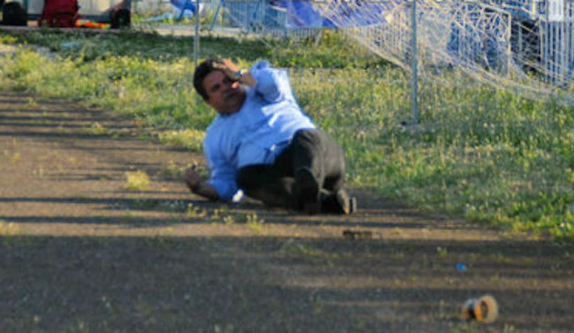 Έφαγε μπουνιά στο γήπεδο ο δήμαρχος Μεσολογγίου (εικόνες και βίντεο)