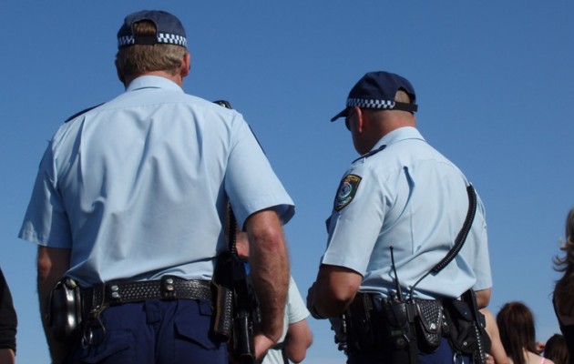 Ελληνοαυστραλός αστυνομικός αρνείται να ξυρίσει το μούσι του!