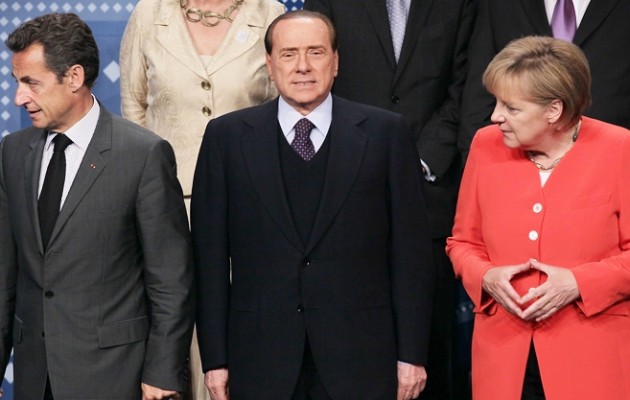 Μπερλουσκόνι: Το ευρώ θα εξαφανισθεί αν η Ευρώπη δεν αλλάξει πολιτική