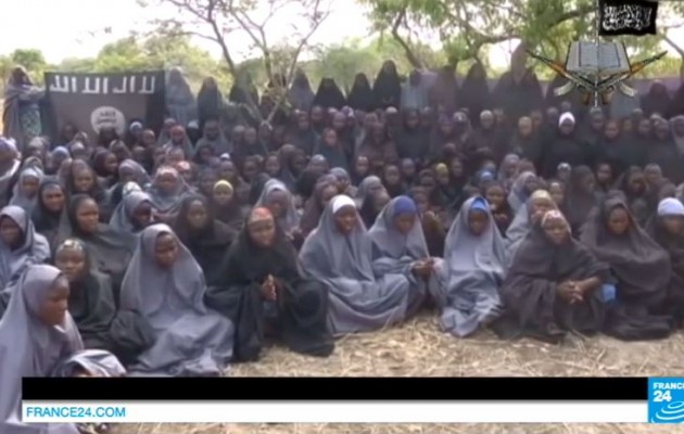 Μπόκο Χαράμ: Δείτε το βίντεο με τα 200 κορίτσια που απήγαγαν οι τρομοκράτες (βίντεο)