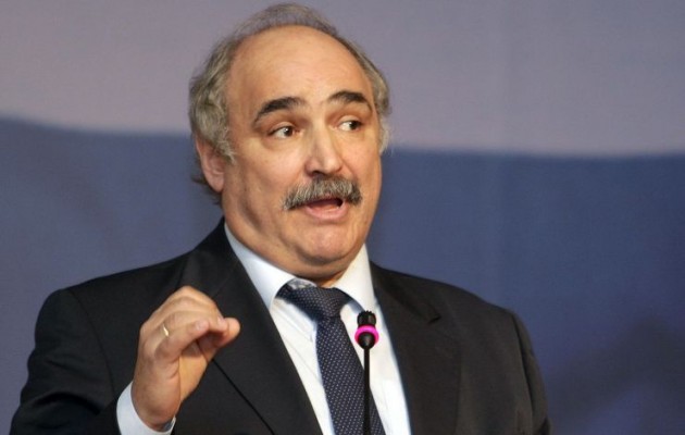 Ο Μάρκος Μπόλαρης δεν συμμετέχει στη δεξιά ολίσθηση του ΠΑΣΟΚ – Ελιά