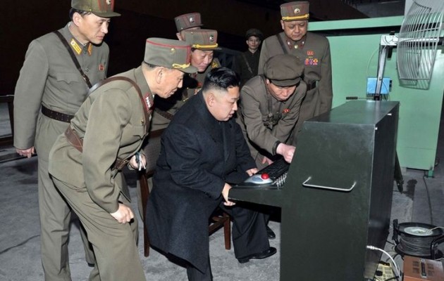 Βόρεια Κορέα: Τέτοια στρατιωτική επίδειξη δεν έχετε ξαναδεί (βίντεο)