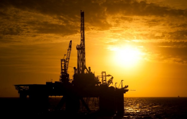 “Η κυβέρνηση χαρίζει τον ορυκτό μας πλούτο στις πετρελαϊκές εταιρείες”