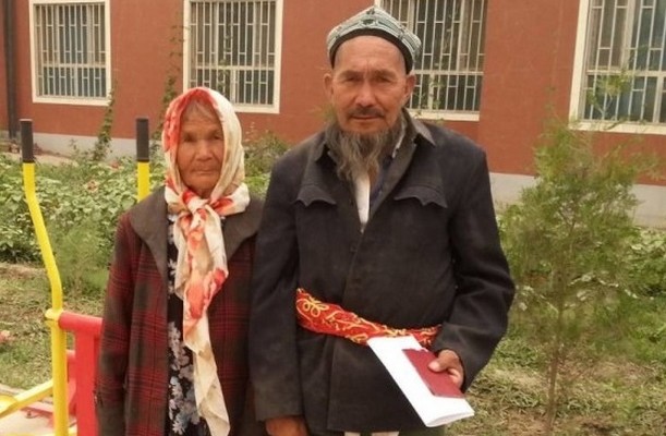 Ο γαμπρός 113 ετών, η νύφη μόλις… 70!