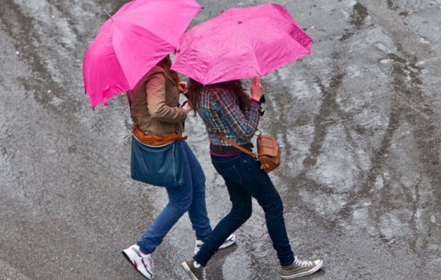 Τοπικές βροχές και καταιγίδες σήμερα Σάββατο