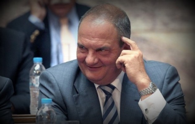 Με ανοιχτές αγκαλιές περιμένουν τον Καραμανλή