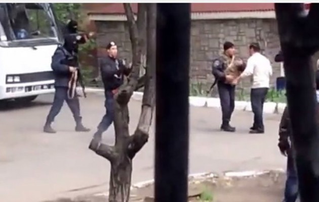 Οδομαχίες στη Μαριούπολη – πληροφορίες για 8 νεκρούς