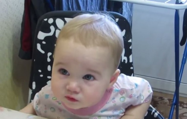 Αυτό το γλυκό μωρό θα γίνει  πολιτικός ή θα έχει το δικό του talk show (βίντεο)