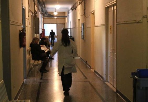 Ανήλικοι κλέφτες ξυλοκόπησαν άγρια 90χρονο για… 120 ευρώ