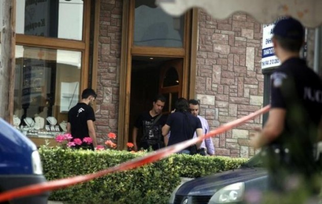 Συνελήφθησαν τρία μέλη της συμμορίας “Ροζ Πάνθηρες”