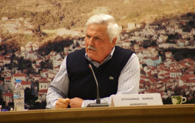 Ο δήμαρχος Σάμου προσέλαβε 20 εργάτες καθαριότητας παραμονές εκλογών