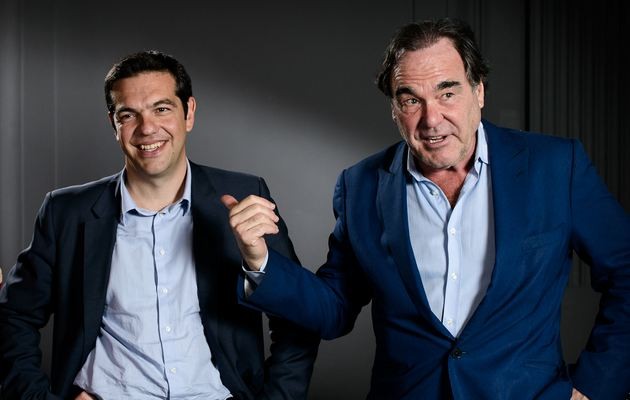 Ο Όλιβερ Στόουν πανηγυρίζει για τον Τσίπρα
