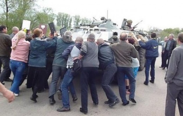 Έχουμε ΠΟΛΕΜΟ στην Ουκρανία! Οι Ρώσοι έριξαν δύο ελικόπτερα