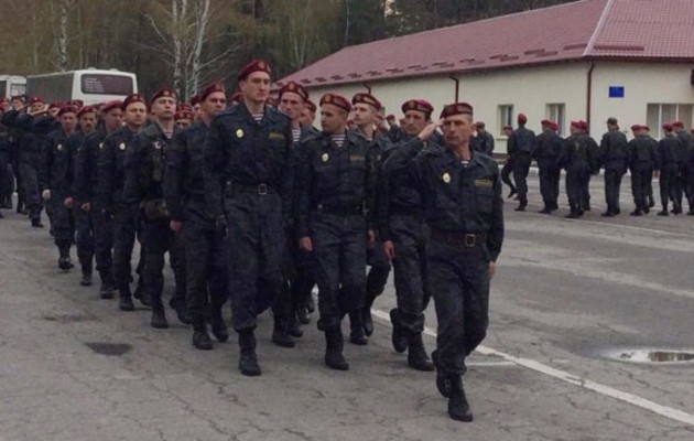 Τάγματα εθελοντών Ουκρανών μελανοχιτώνων κατέφθασαν στην Οδησσό