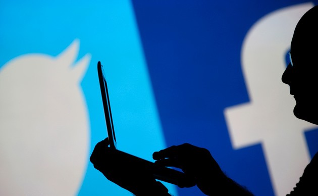 Διορία ενός μήνα σε Facebook, Twitter και Google+ να συμμορφωθούν με τους κανόνες της ΕΕ