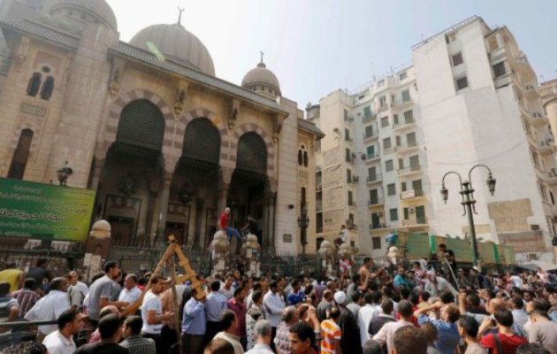 Τέσσερις βόμβες εξερράγησαν στο μετρό του Καΐρου