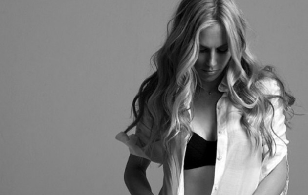 Δείτε τη φωτογράφιση της Ντορέττας Παπαδημητρίου που κόβει την ανάσα!