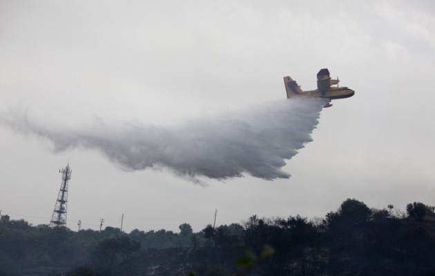 Υψηλός κίνδυνος πυρκαγιάς σήμερα, υπό έλεγχο οι φωτιές σε Κάρυστο και Μαλαισίνα