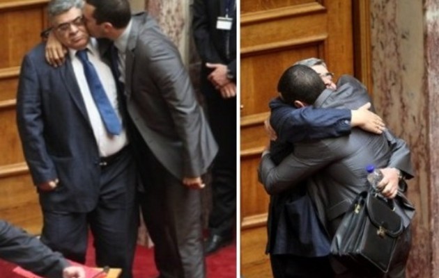 Ο Κασιδιάρης το ΄πε με ένα… φιλί