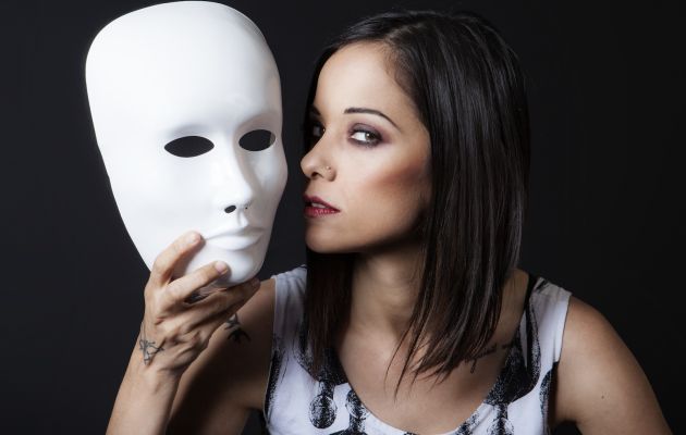 Κατερίνα Τσάβαλου: “Έχω κάνει έξι χρόνια ψυχοθεραπεία”