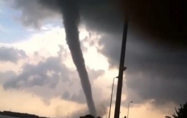 Πρωτοφανές: Κυκλώνας χτυπάει την Κωνσταντινούπολη (βίντεο)