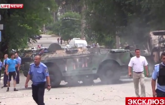 Βίντεο από τα αποκαΐδια της μάχης στη Μαριούπολη