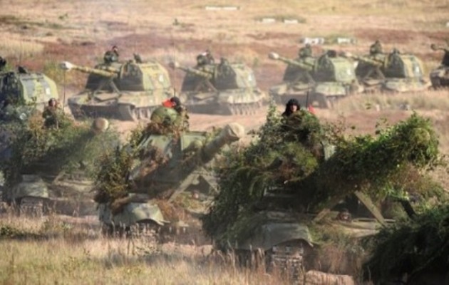 “Ρωσικά στρατεύματα ξανά στα σύνορα με την Ουκρανία”