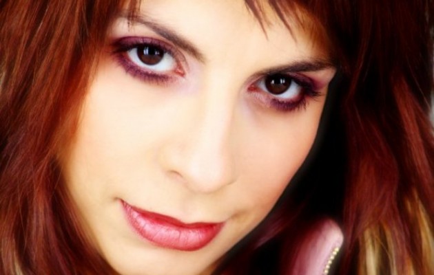 Τραγικό τροχαίο! Η τραγουδίστρια Πένυ Σκάρου έχασε το ένα της πόδι