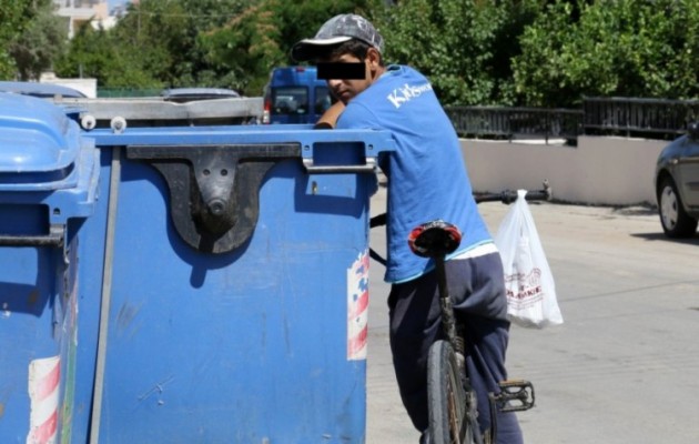 Κρήτη: Ψάχνοντας στα σκουπίδια…