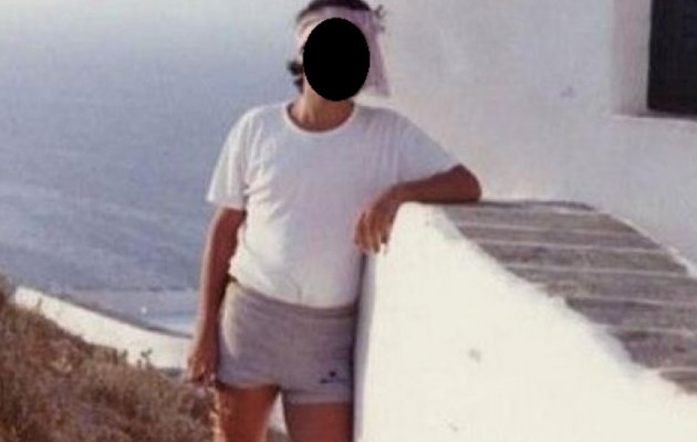 Δείτε υπουργό στα νιάτα του με ροζ μαντήλι στο κεφάλι (φωτογραφία)