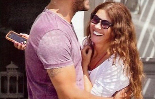 Δείτε τον νεαρό σύντροφο της Σοφίας Αλιμπέρτη (φωτογραφίες)