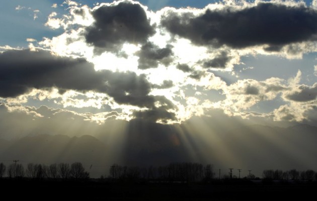 Άστατος καιρός με βροχές και καταιγίδες