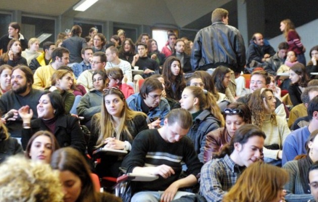Ελεύθερες μεταγραφές και για φοιτητές με οικογενειακό εισόδημα έως 9000 ευρώ