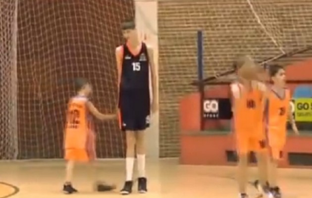 Βίντεο: Ο 13χρονος “γίγαντας” που βλέπει τον κόσμο από τα 2,23 μέτρα