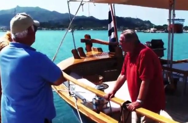 Γλίξμπουργκ: Η πολιτική κατάσταση είναι… σκατά (βίντεο)