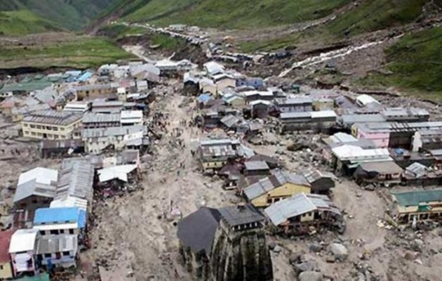Κατολίσθηση «έθαψε» ολόκληρο χωριό στην Ινδία