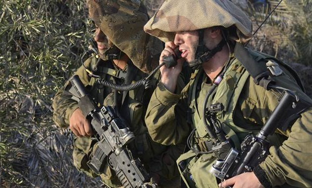 Ισραηλινά στρατεύματα παίρνουν θέσεις μάχης στη Γάζα
