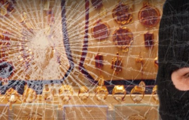 Κινηματογραφική ληστεία με Καλάσνικοφ στη Μονή Μαλεβιζίου