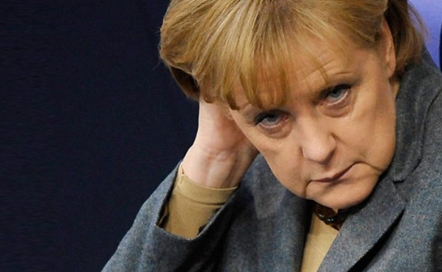 Σε αμηχανία η Μέρκελ – Δεν θέλει να χρεωθεί τη διάλυση της Ευρωζώνης