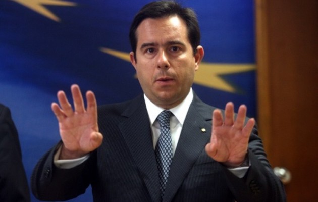 Ο Μηταράκης επιχορηγεί με 23,8 εκ. ευρώ τον Μυτιληναίο για να δημιουργήσει μία (1) θέση εργασίας