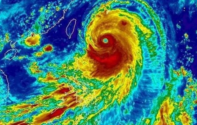 Βίντεο: Ο τυφώνας Νεογκούρι πλησιάζει απειλητικά την Ιαπωνία