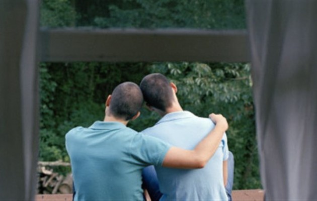 162 ομοφυλόφιλα ζευγάρια στέλνουν την Ελλάδα στο Ευρωπαϊκό Δικαστήριο