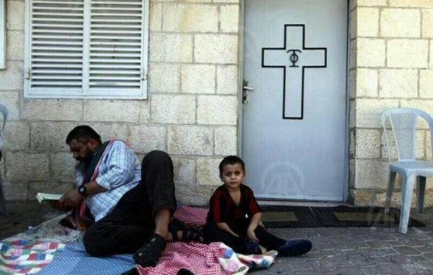 Γάζα: Άμαχοι αναζητούν καταφύγιο σε ελληνορθόδοξη εκκλησία