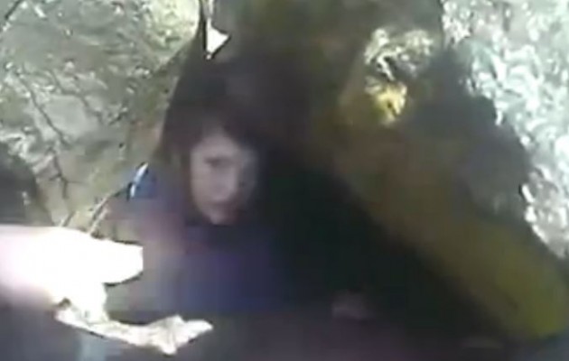 Βρετανία: Δραματική διάσωση κοριτσιού που θα πνιγόταν από την παλίρροια (βίντεο)